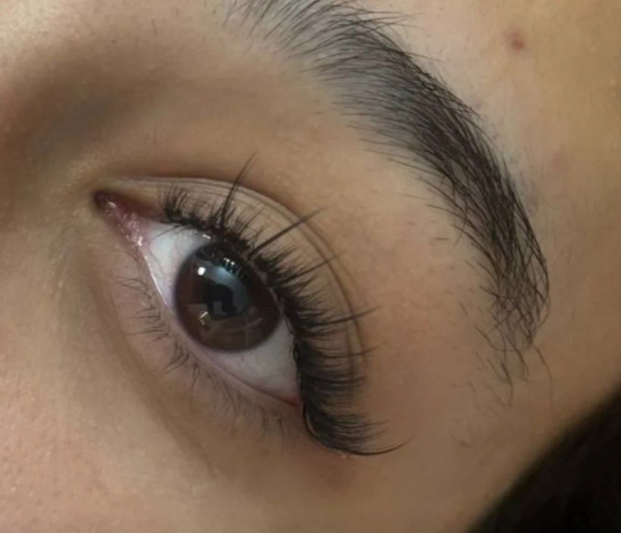 اکستنشن مژه حجمی